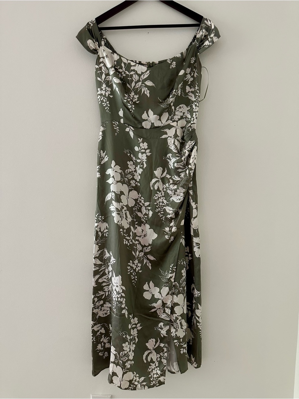 Reformation Genesis Silk Dress - Picture 6 of 6